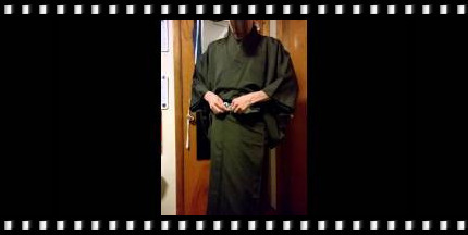 youtube thumbnail of Wearing Men's Kimono 男性の着付け